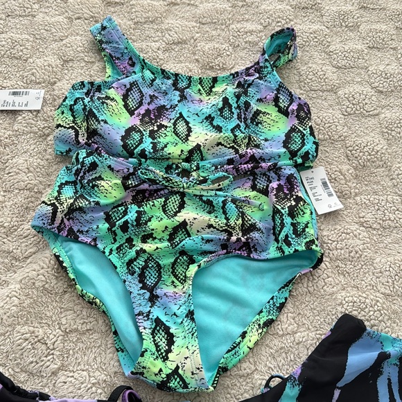 Girls Bathing Suits - Picture 2 of 5